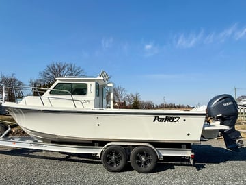 Parker 2420 Sport Cabin