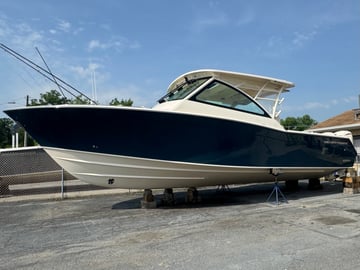 Grady-White 375 Freedom