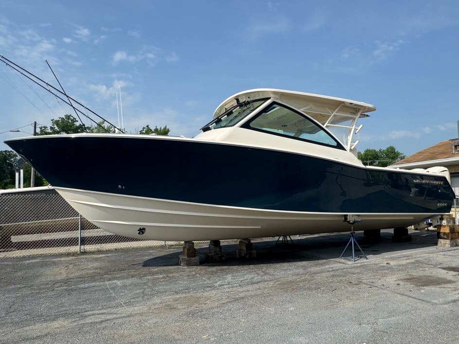 Grady-White 375 Freedom