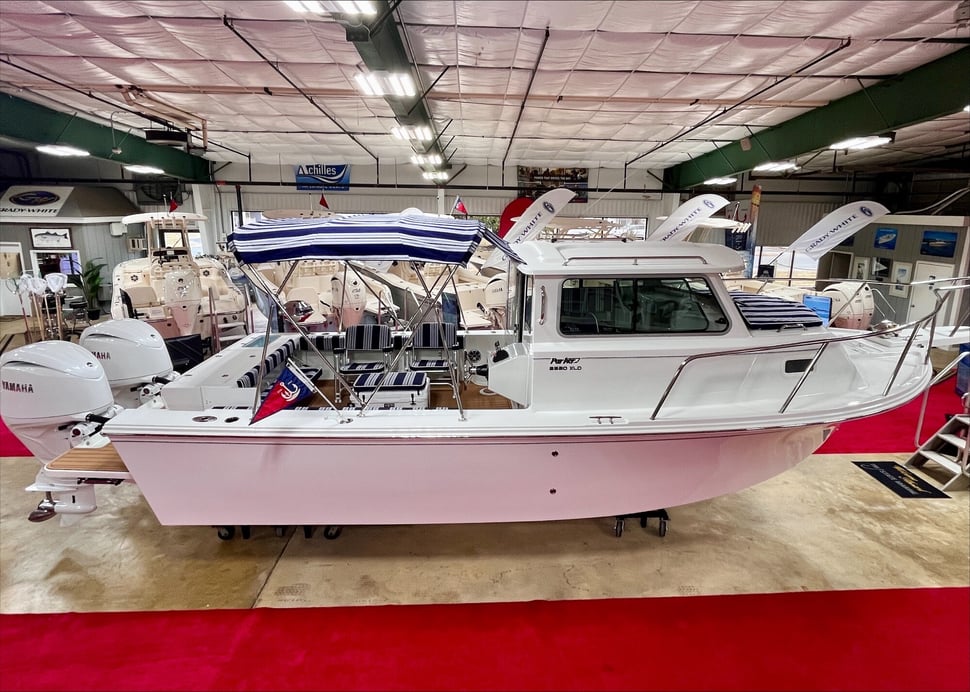 Parker 2520 XLD Sport Cabin — CHESAPEAKE BAY PICNIC EDITION!